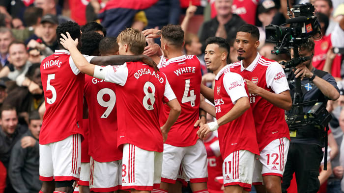 Arsenal beats Tottenham in a North London derby